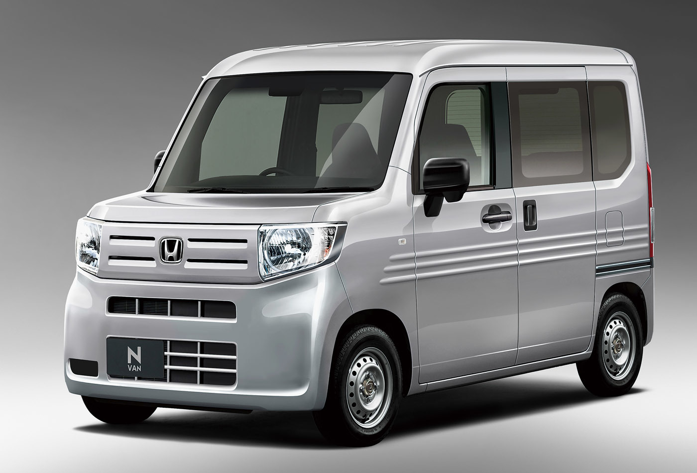 N-VAN「ハイルーフ」。一番多くの需要が想定される。アクティバンより荷室高は165mmも高い