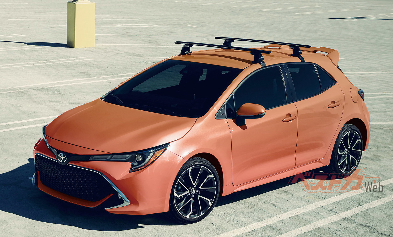 トヨタ新型カローラスポーツ(ジュネーブショー出品車に本誌が彩色)