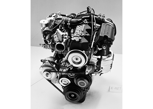 E15ETエンジンはベースの30psアップとなる115psを発生し、トヨタの1600㏄のDOHCエンジン、2T-GEUと最高出力で並び、トルクで2㎏m上回った。ちなみにターボはギャレット製