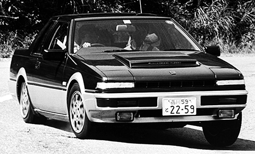 走りはレーシーそのもの