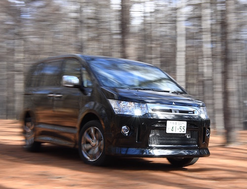 ミニバンながら、本格クロカン4WDにも近い走破性を持つデリカ。そのタフさに惹かれているオーナーが多い