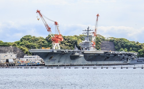 横須賀を母港とする空母「ロナルド・レーガン」。軍艦の無線などが直接の要因なのだろうか