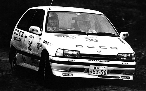 シャレードGTtiはDRS(ダイハツレーシングサービス)から国内ラリーのほか、WRCのサファリラリーにも挑戦。1987年から1993年まで5度クラス優勝を果たした