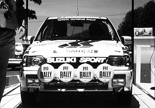 モンスター田嶋の手でWRCやパイクスピークヒルクライムなどに挑戦し、モータースポーツでも強さをアピールした。写真は当時アメリカで行われていたオリンパスラリーのもの
