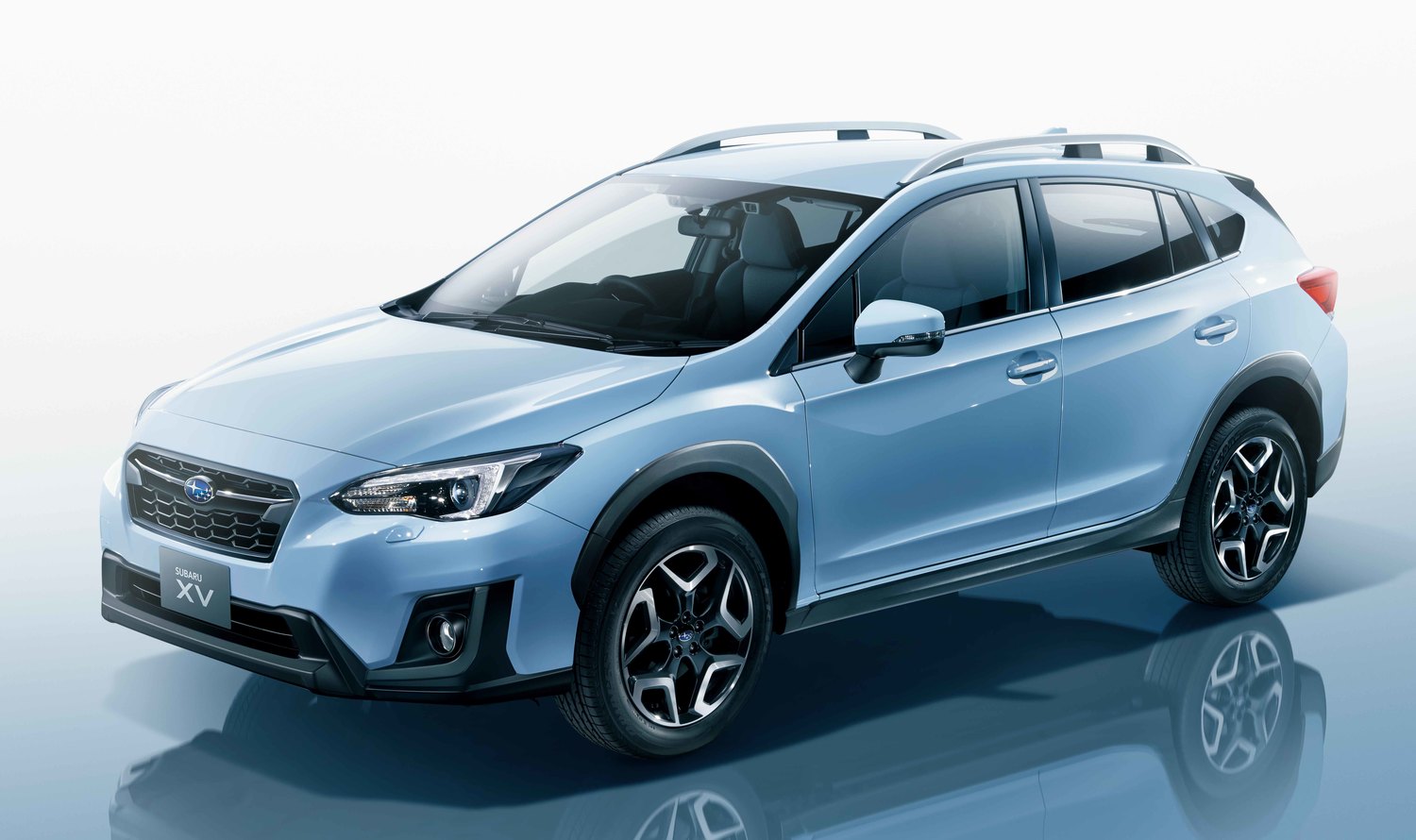 今年10月に国内販売予定のXV e-BOXER