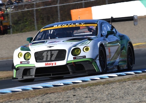 レーシングカーとはいえベントレーなどもGT3も開発している。ご覧のとおり市販車との近似性も大きい