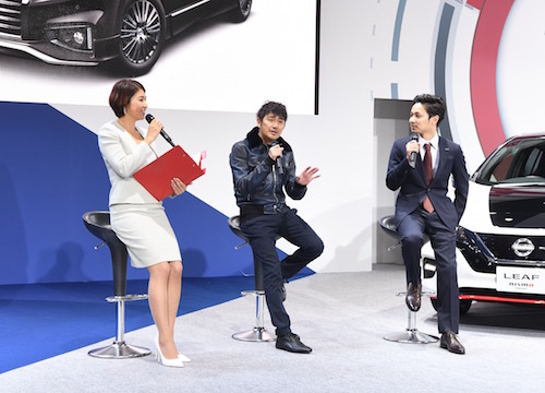 ゲストとして登場した近藤監督とデザイン担当の有田翔氏。二人の服装のようにカジュアルでもフォーマルでもOKなクルマだ