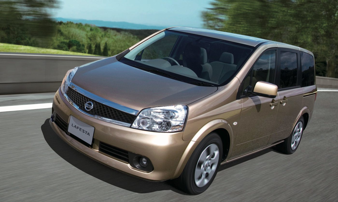 日産ラフェスタ