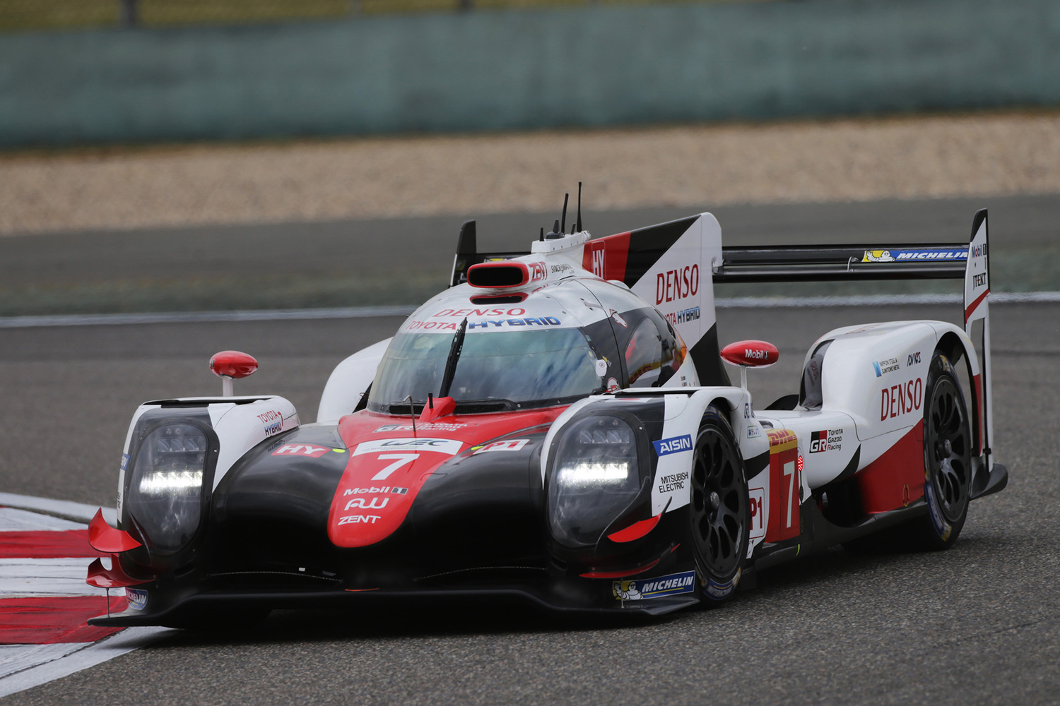 WEC(世界耐久選手権)を戦うTS050。最強のハイブリッドカー
