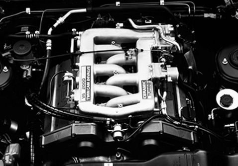 新開発のV6、2LツインカムターボVG20DETは185psを発生。VG30ETが195psだったからそのパワフルさがわかるはず