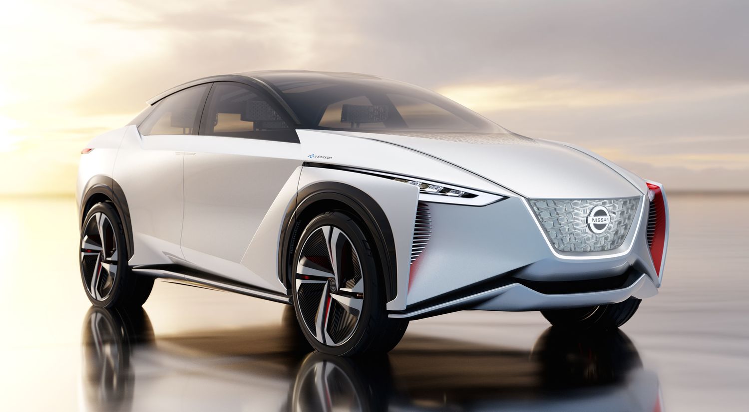 2017年の東京モーターショー、日産ブースの主役となったのは電気自動車SUV「IMx」だった