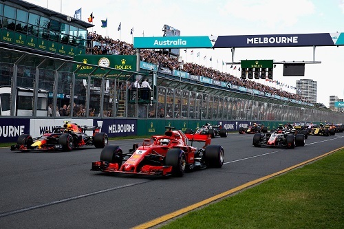フェラーリ、レッドブルの背後に並んだのはハースの2台。決勝ではピット作業のイージーミスで入賞のチャンスを失ったが、ダークフォースとして中団グループで存在感を発揮した