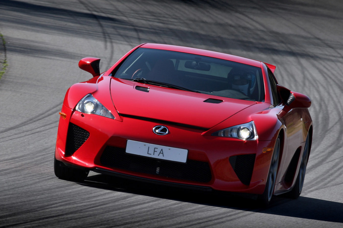 レクサスLFA