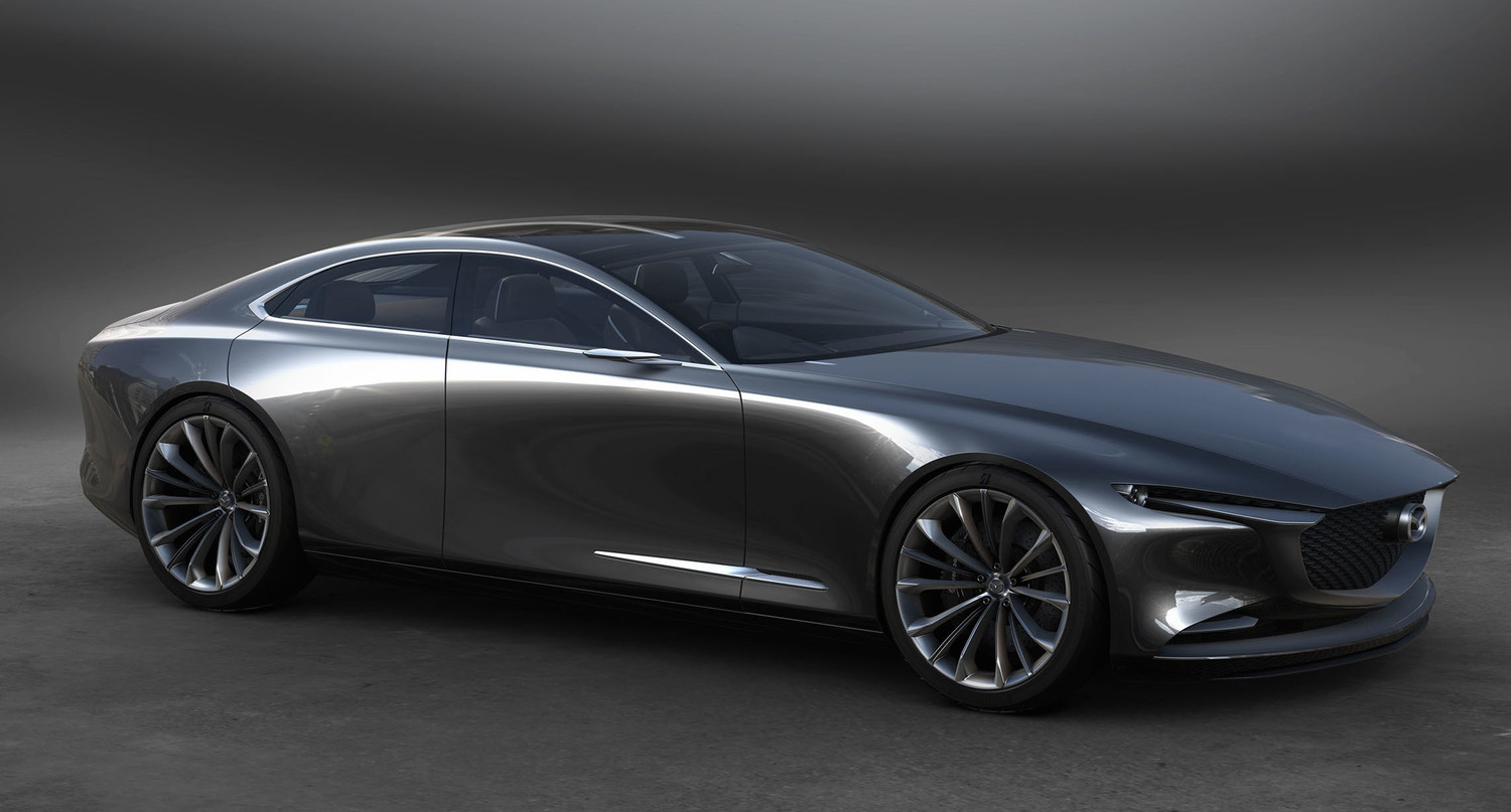2017年の東京モーターショーに出品されたコンセプトカー「VISION COUPE」。その長いノーズから直列6気筒が搭載されFRであることが予想されるフォルム。会場でも大評判で、このことがマツダのFRセダン開発計画を後押ししたという情報もある
