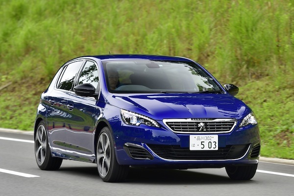 プジョー 308 アリュール ブルーHDi/新車価格:299万円