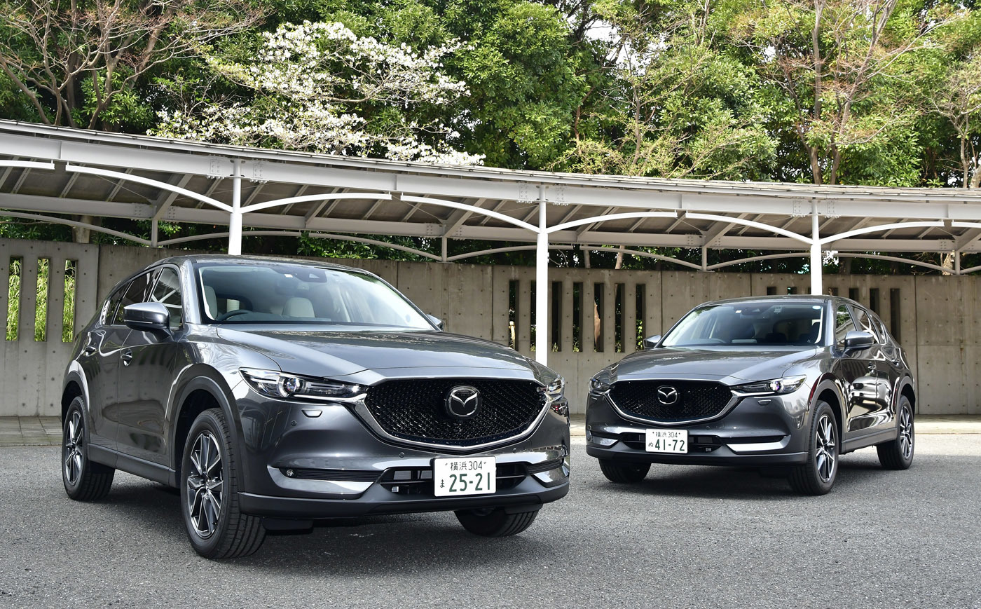 左がガソリンの改良モデルで、右が初期モデル。外観は変化なし